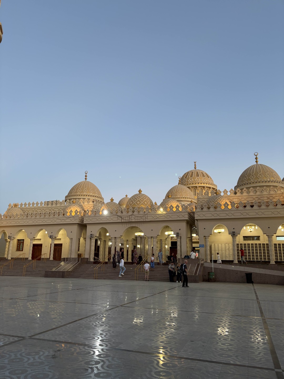 Ольга и Сабина, большое вам спасибо🙏получилось не просто экскурсия, а встреча «старых знакомых»- легко, непринужденно, интересно