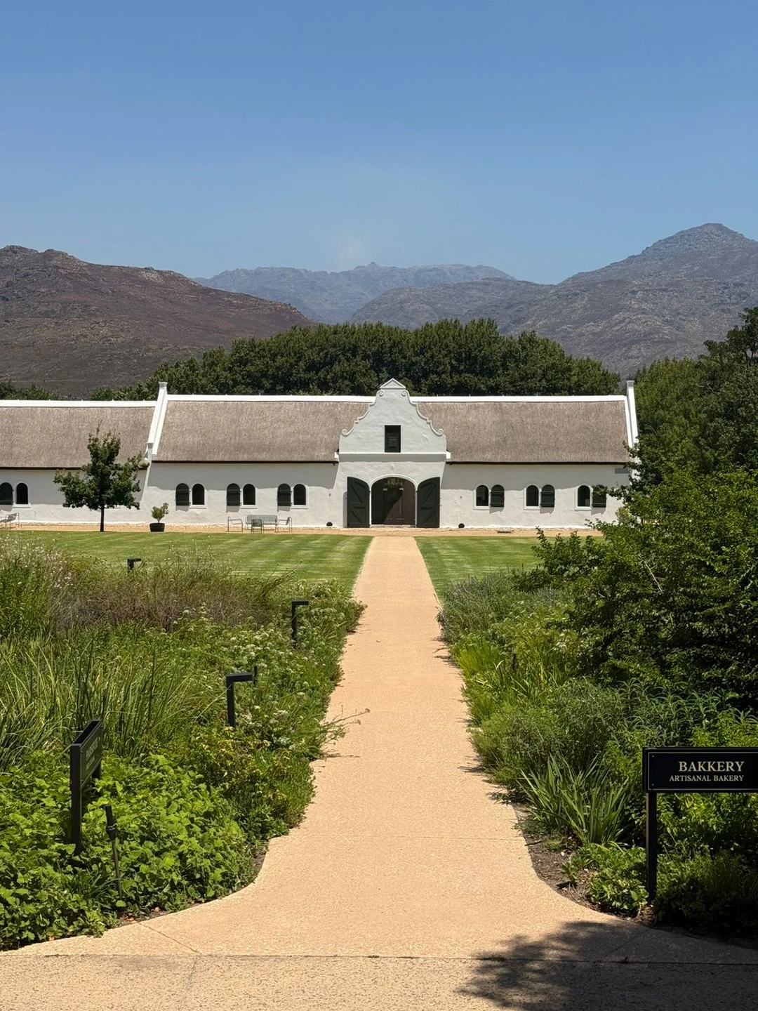 Великолепная экскурсия, которая понравилась всей нашей семье. И мы не пожалели, что выбрали именно гида сомелье