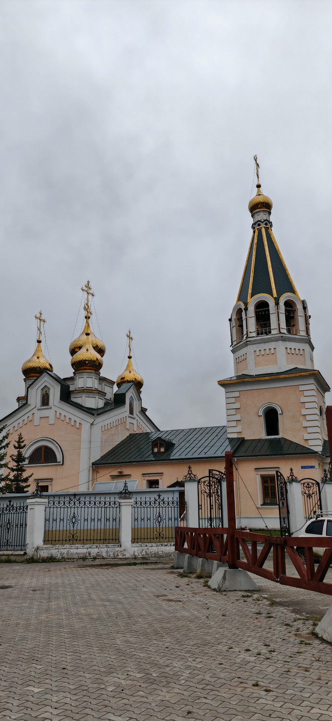 Прекрасная экскурсия, потрясающе интересно. С демонстрации архивных фотографий и материалов. Посмотрела город, самые знаковые точки, узнала