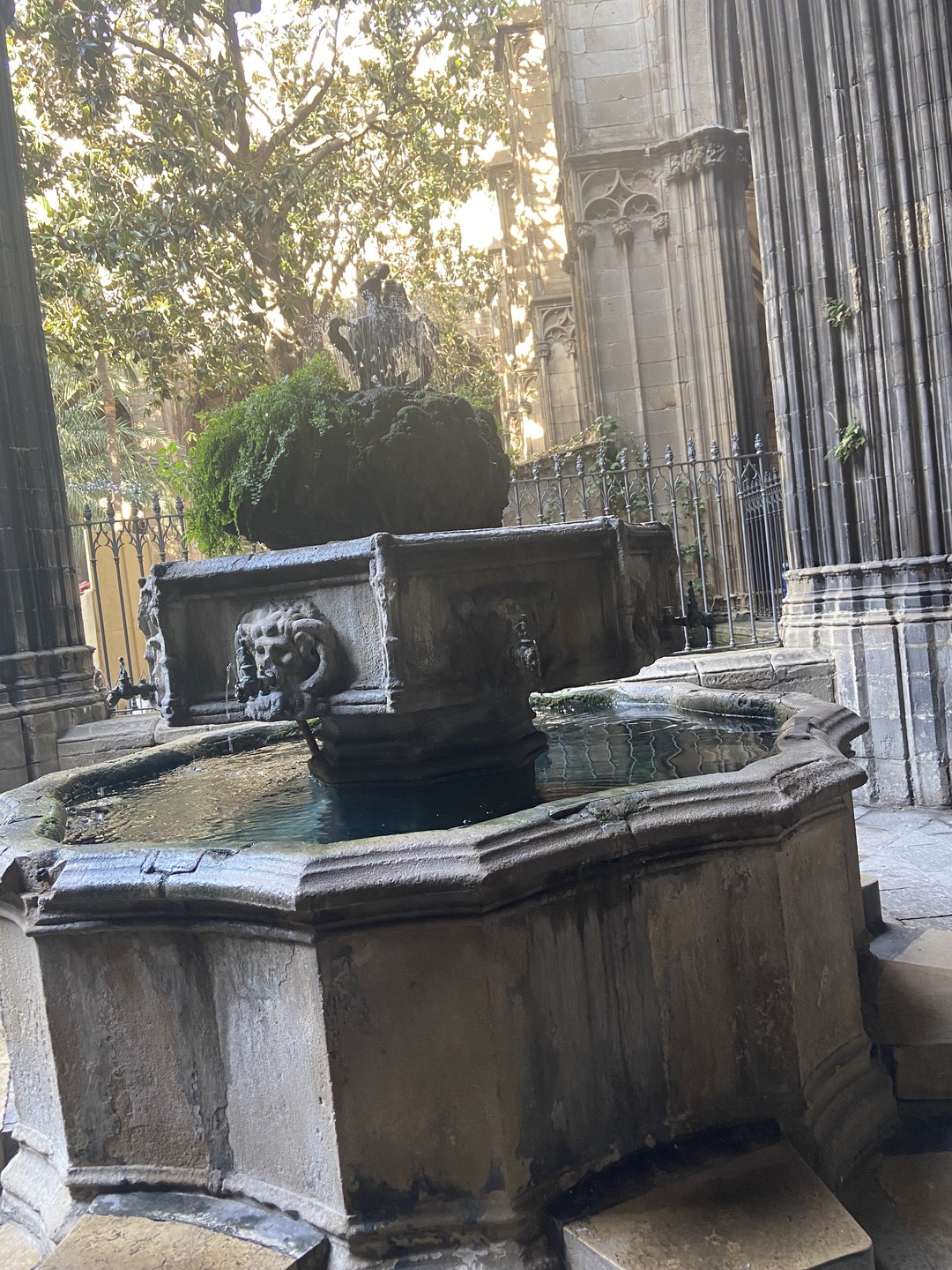 Готический квартал - сердце Барселоны