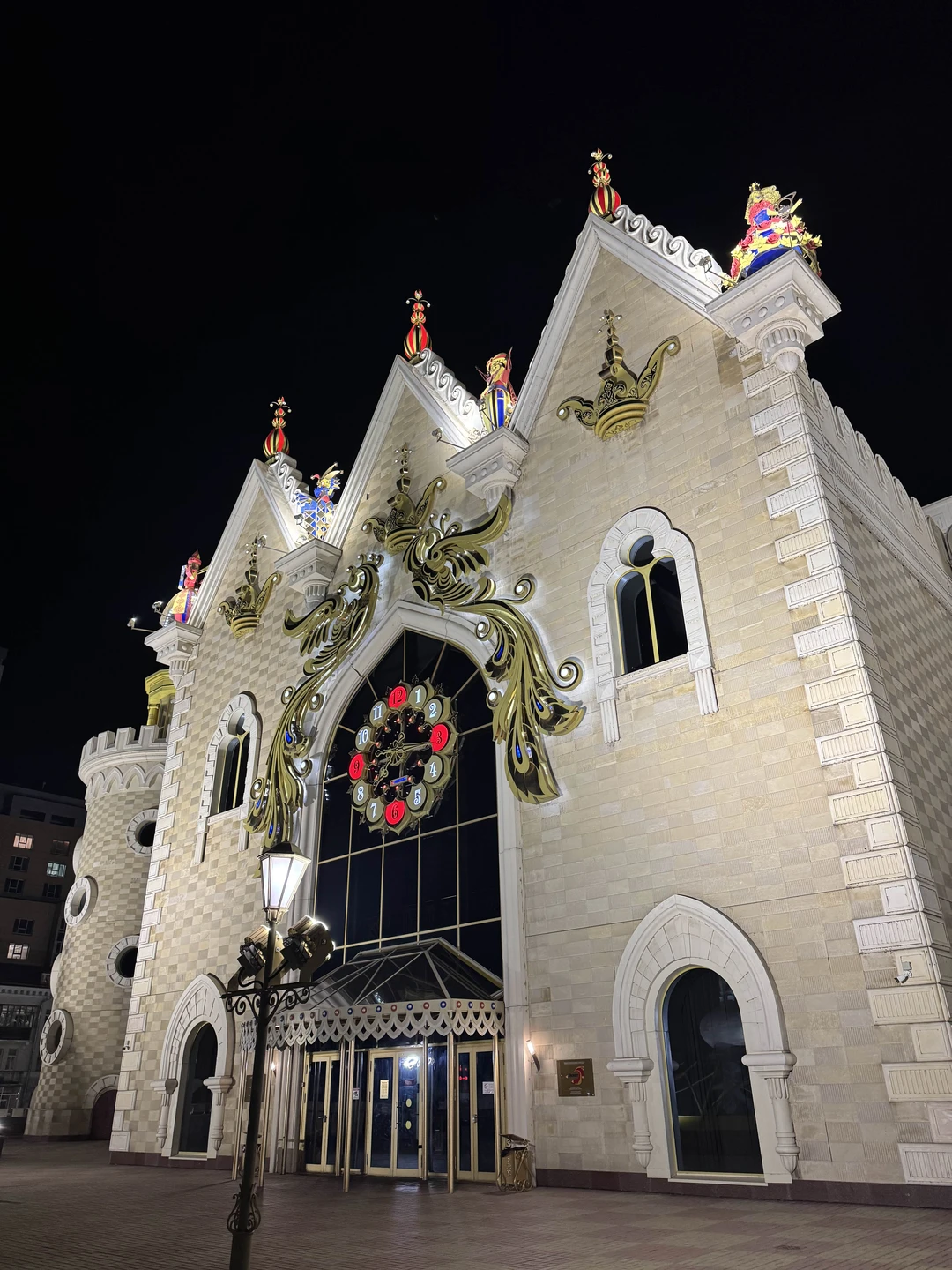 Прогулка по вечерней Казани, то что нужно для первого экспресс-знакомства с городом. А в компании с