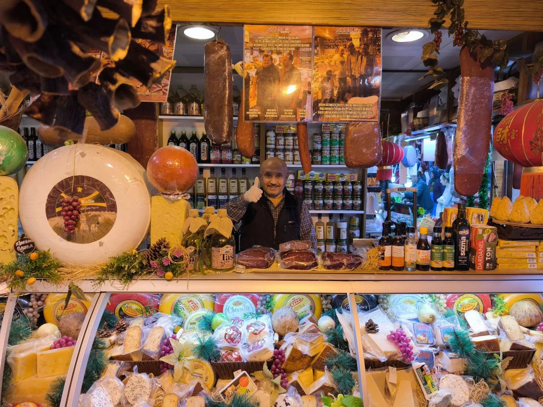 С большим удовольствием посетили экскурсию, проведенную уважаемым Омером 01 ноября 2025 года. Омер - прекрасный человек