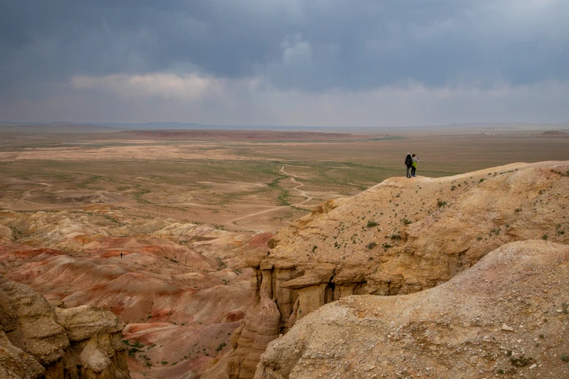 Индивидуальный автотур по пустыне Гоби: барханы, каньоны и Пылающие скалы