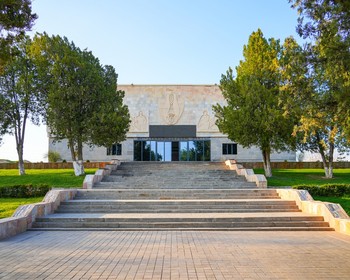 Комплекс Шахи-Зинда, обсерватория Улугбека, обед в "Центре плова" и музей "Афрасиаб"