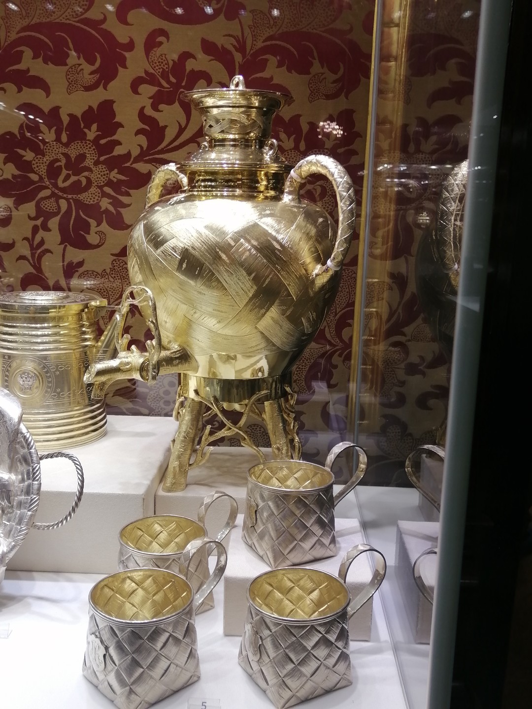 Ари - прекрасный экскурсовод. Время пролетело незаметно. Мы очень много новой, интересной информации узнали, ведь это