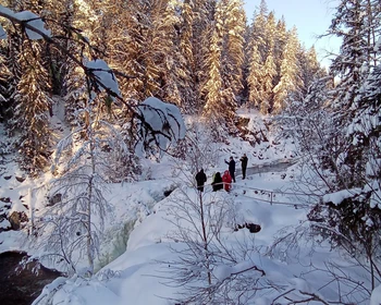 Шунгит-центр или гора Сампо, Кивач и Гирвас, Марциальные воды, «Долина зайцев»