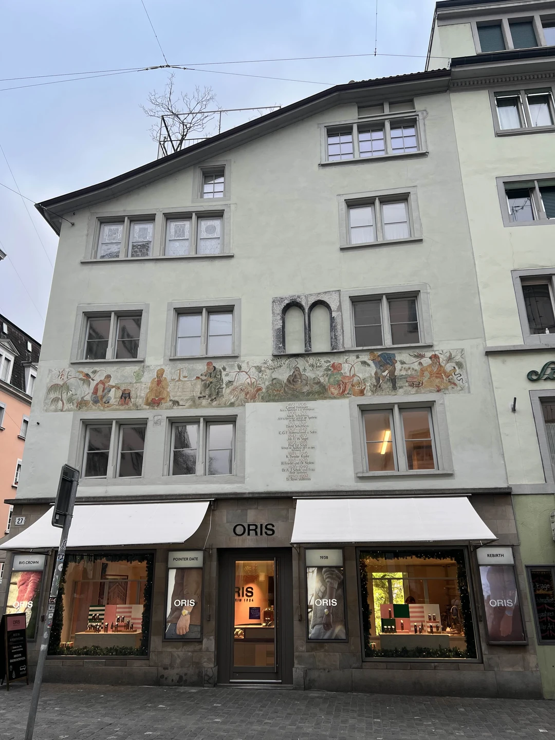 Спасибо за приятную прогулку и интересный рассказ про город! Экскурсию проводил Карен. Спасибо за рекомендацию по