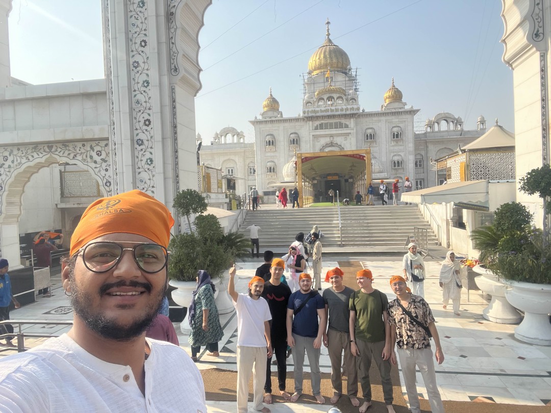 Гид Тара хорошо провел экскурсию, очень понравилось! Рекомендую