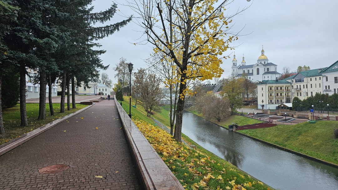 Отличная экскурсия. Прошли все исторические места, узнали много интересного про город и историчемюские личности. Очень информативно
