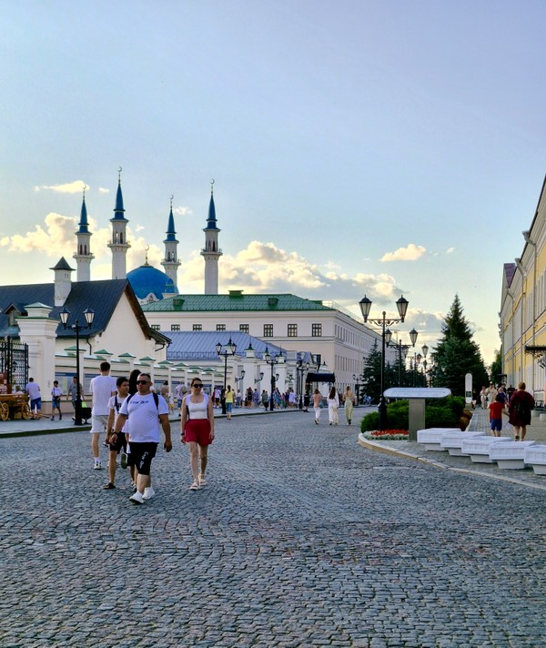 Казанская падающая башня