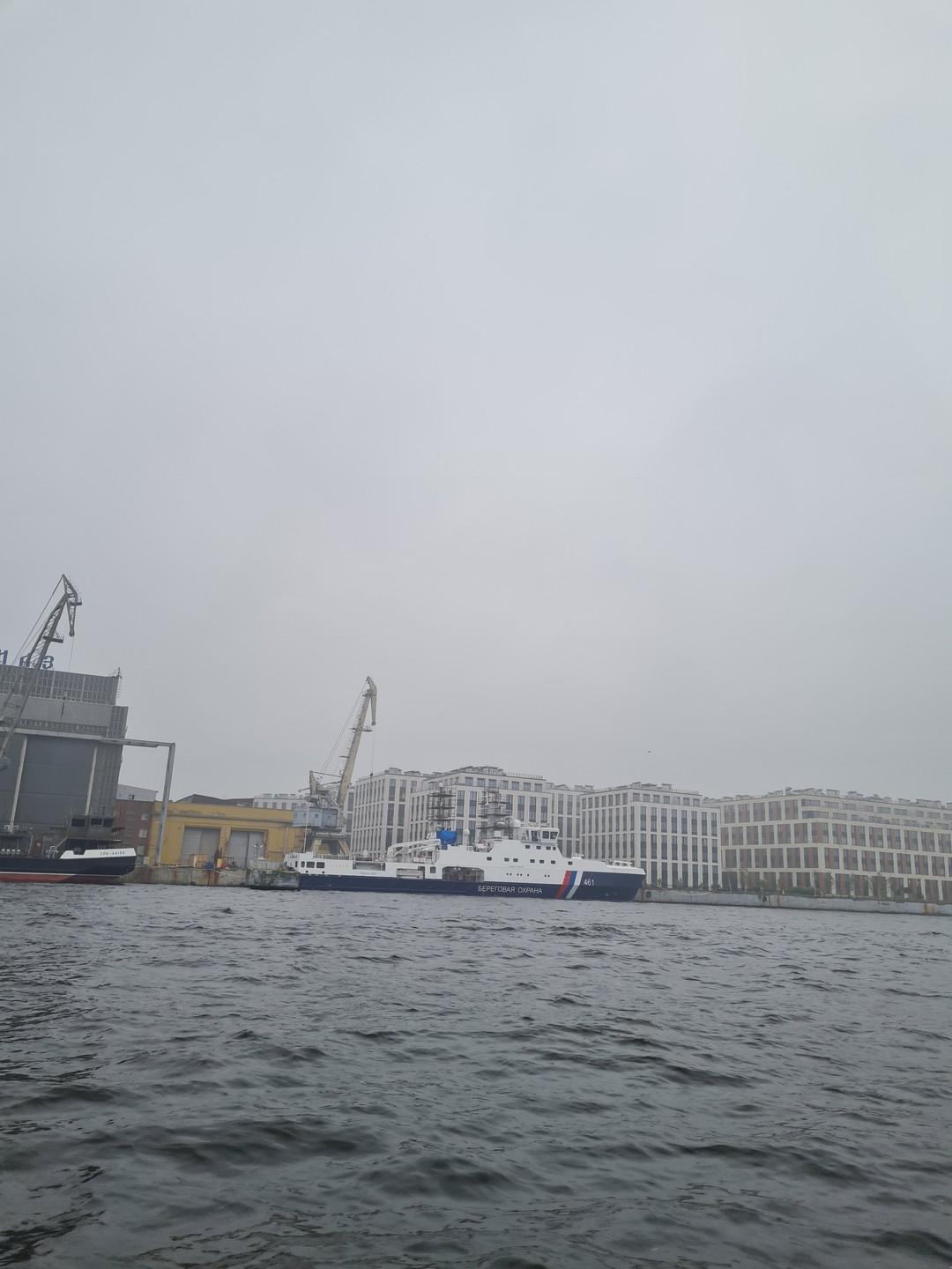 Прогулка прошла отлично, несмотря даже на плохие погодные условия. Был довольно сильный туман, моросил дождик. Но