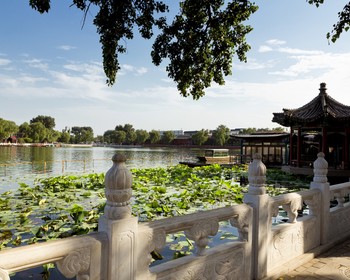 Прогулка на велорикше, мастерская вееров, Музей оперы, озеро Хоухай