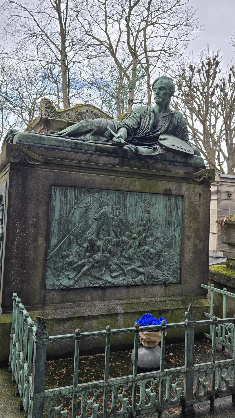 Формат отличный, очень удобно пользоваться аудиогидом. Рассказы о каждом человеке интересные, с увлекательными подробностями. Карта понятная