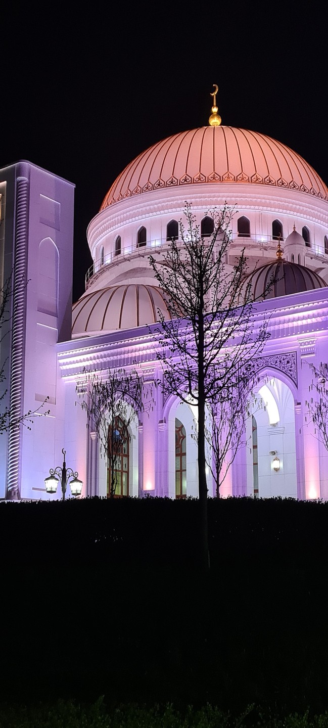 В апреле были с мужем на индивидуальной экскурсии в Дагестан. Нашим гидом был невероятно крутой Вадим