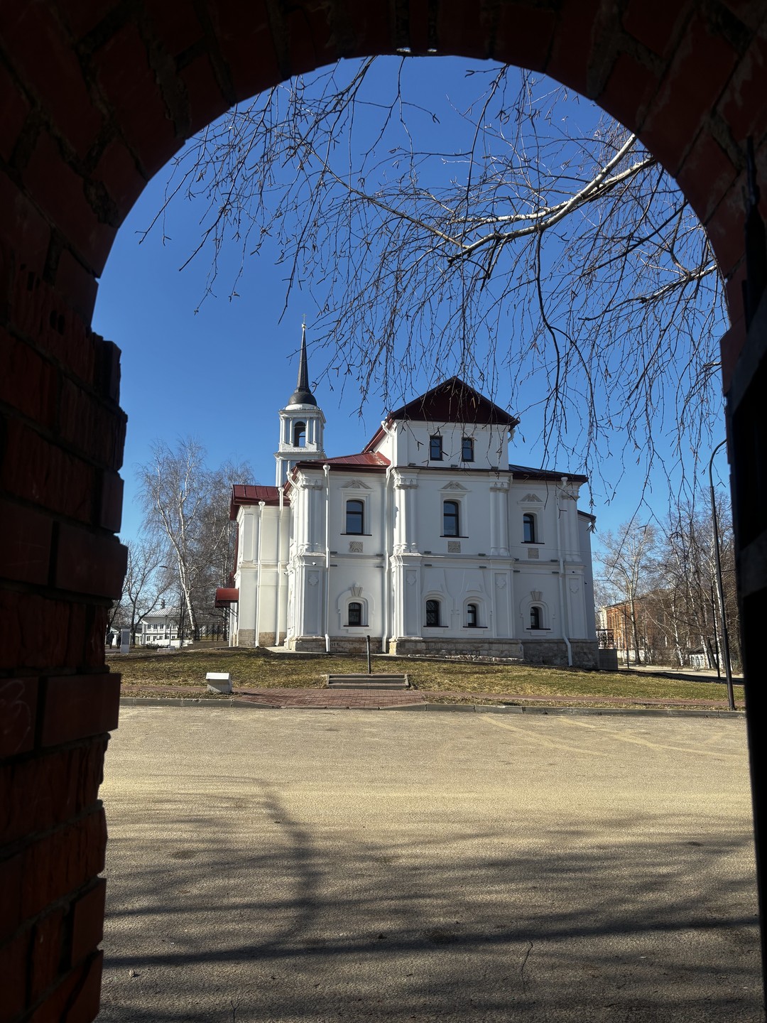 Большое спасибо Денису за экскурсию! Перед поездкой читала отзывы о городе, очень разные)) В итоге город