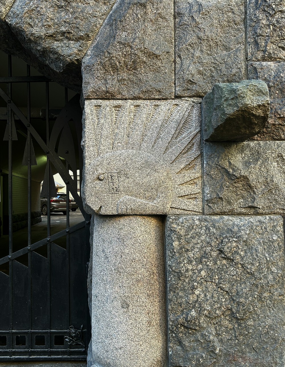 Петербург бунтарей: гопники, рокеры, классики (23/28)