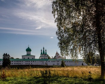 Свято-Троицкий Александро-Свирский мужской монастырь и Олонец