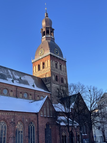 Александра потрясающий экскурсовод, один из лучших экскурсоводов к кому я обращался (экскурсии заказываем постоянно). Экскурсия была