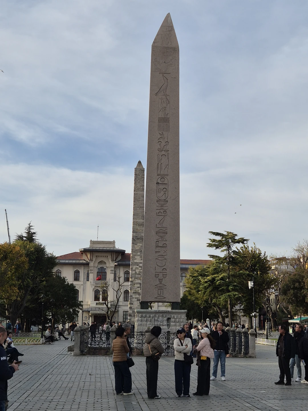 Хочу выразить огромную благодарность гиду Адэму за прекрасную экскурсию по Стамбулу! Это был идеальный день, наполненный открытиями