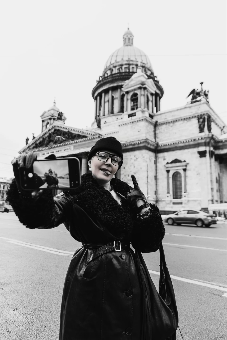 Фото прогулка выдалась шикарная. Приятный достаточно доброжелательный парень, комфортная атмосфера и прекрасный результат! Рекомендую Всем и