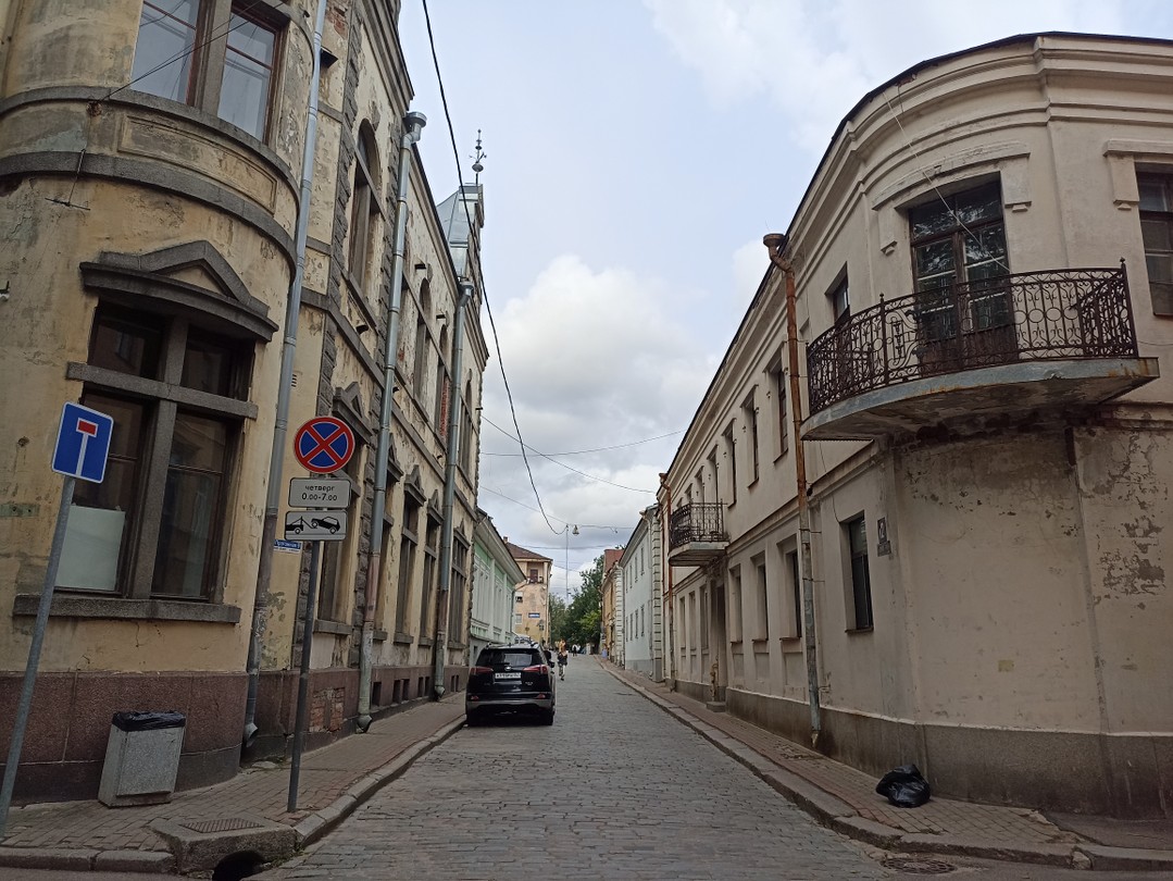 Однодневная экскурсия из Петербурга в Выборг на автобусе (Елена)