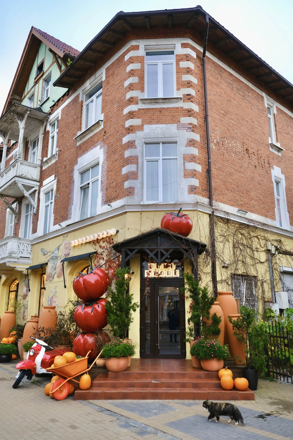 Огромное спасибо Анне за потрясающе интересную, увлекательную и продуманную до мелочей экскурсию! В восторге и дети