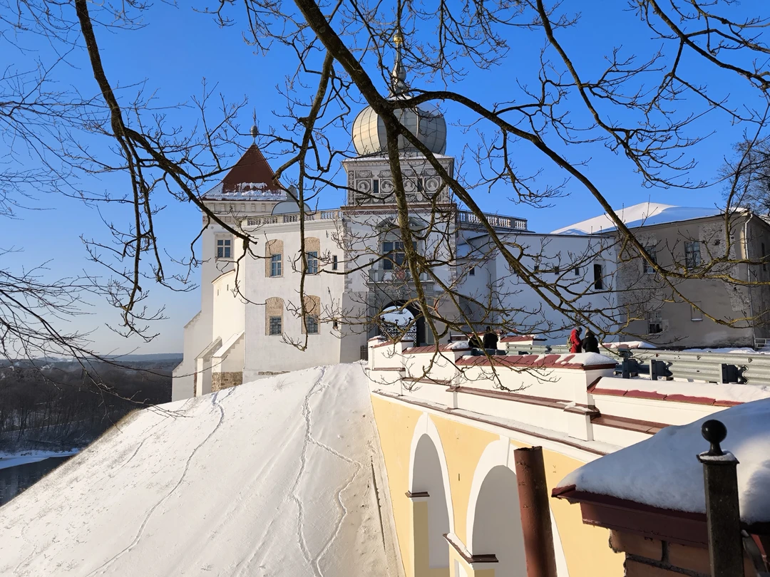 Это моя первая поездка в Гродно,только заселился и сразу в бой). Моим гидом был Игорь,а группа