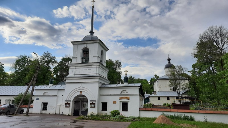 Псковские некрополи: история и люди