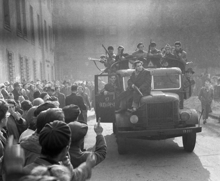 Разобраться в кровавых событиях Будапешта 1956 года