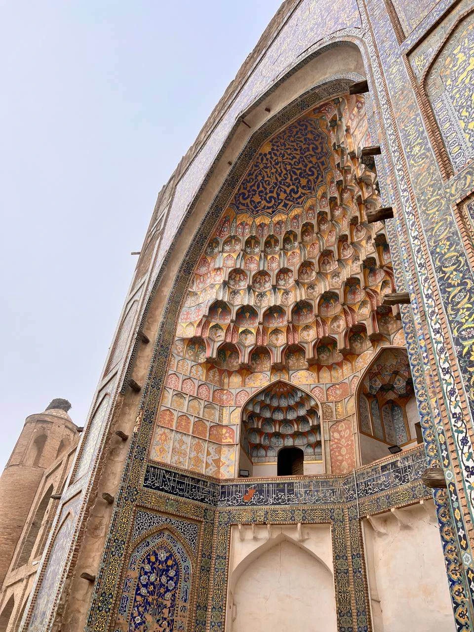 Мы брали экскурсию по Бухаре с гидом Дилей — остались очень довольны