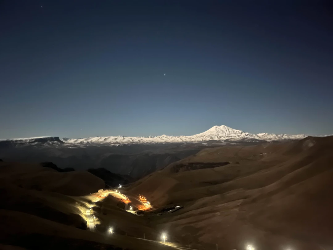 Отличнейшая экскурсия, спасибо организатору Ивану, своевременно скоординировал экскурсию, водителю Мурату, который рассказывал интереснейшие истории и показал