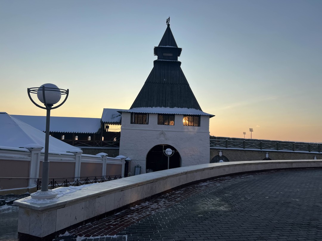 Казанский кремль в вечерних огнях (Юлия)