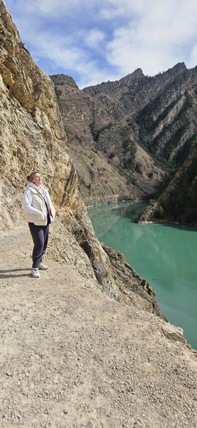 Хочется поблагодарить гида-экскурсовода, водителя, фотографа и просто отличного собеседника в одном лице — Ибрагима! За познавательно