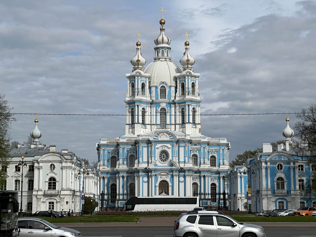 Фото отзыва 7: экскурсия "Смольный за 300 лет: от Смольного двора до убийства Кирова"