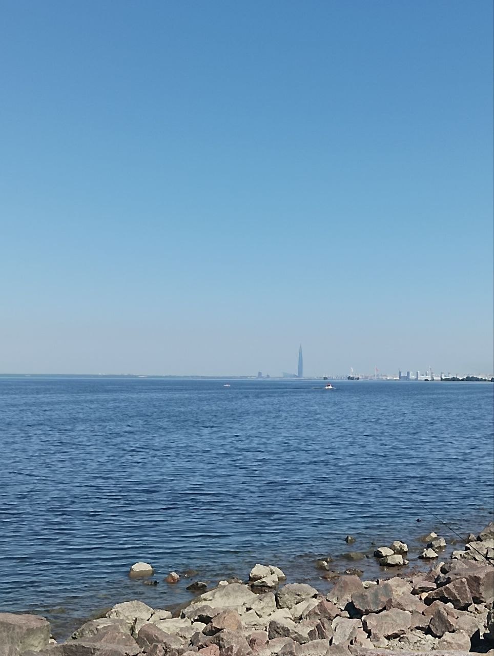 Прогулка для тех, кто хочет открыть для себя новый Питер - не парадный, а современный, на