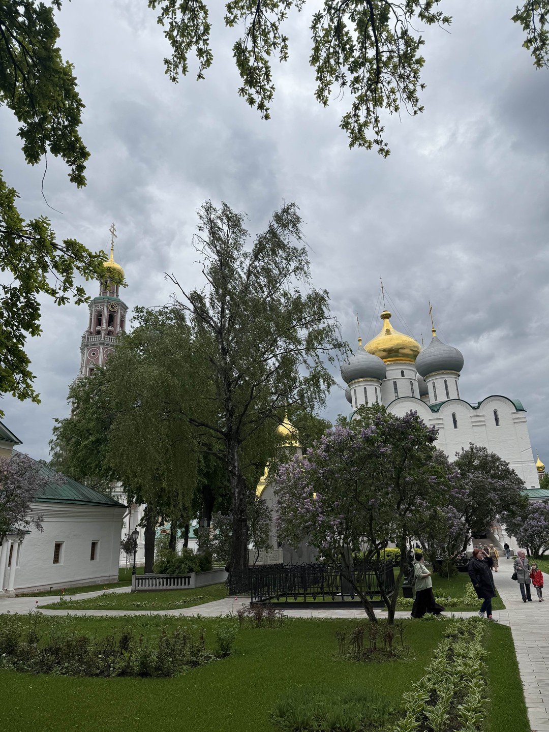 Новодевичий монастырь и Новодевичье кладбище (Sergei)
