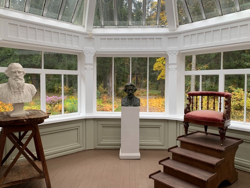 Сестрорецк, Комарово, «Пенаты»: дачная жизнь 20 века