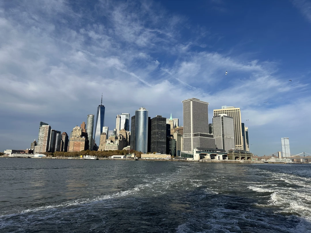 Хочу выразить огромную благодарность Алёне за потрясающую пятичасовую экскурсию по Манхэттену! Было невероятно интересно, легко и