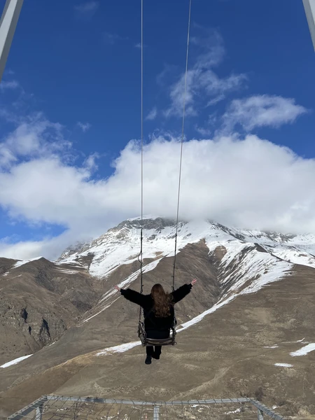 Наша экскурсия проходила 8 марта и лучше времяпрепровождения придумать невозможно. Нас ожидали увлекательные рассказы, живописные виды