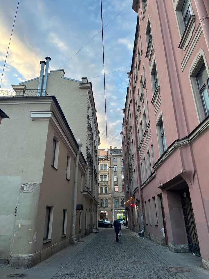 Неоднократно приезжаю погостить в Петербург, но только сегодня ощутила себя не просто туристкой, а настоящей петербурженкой!