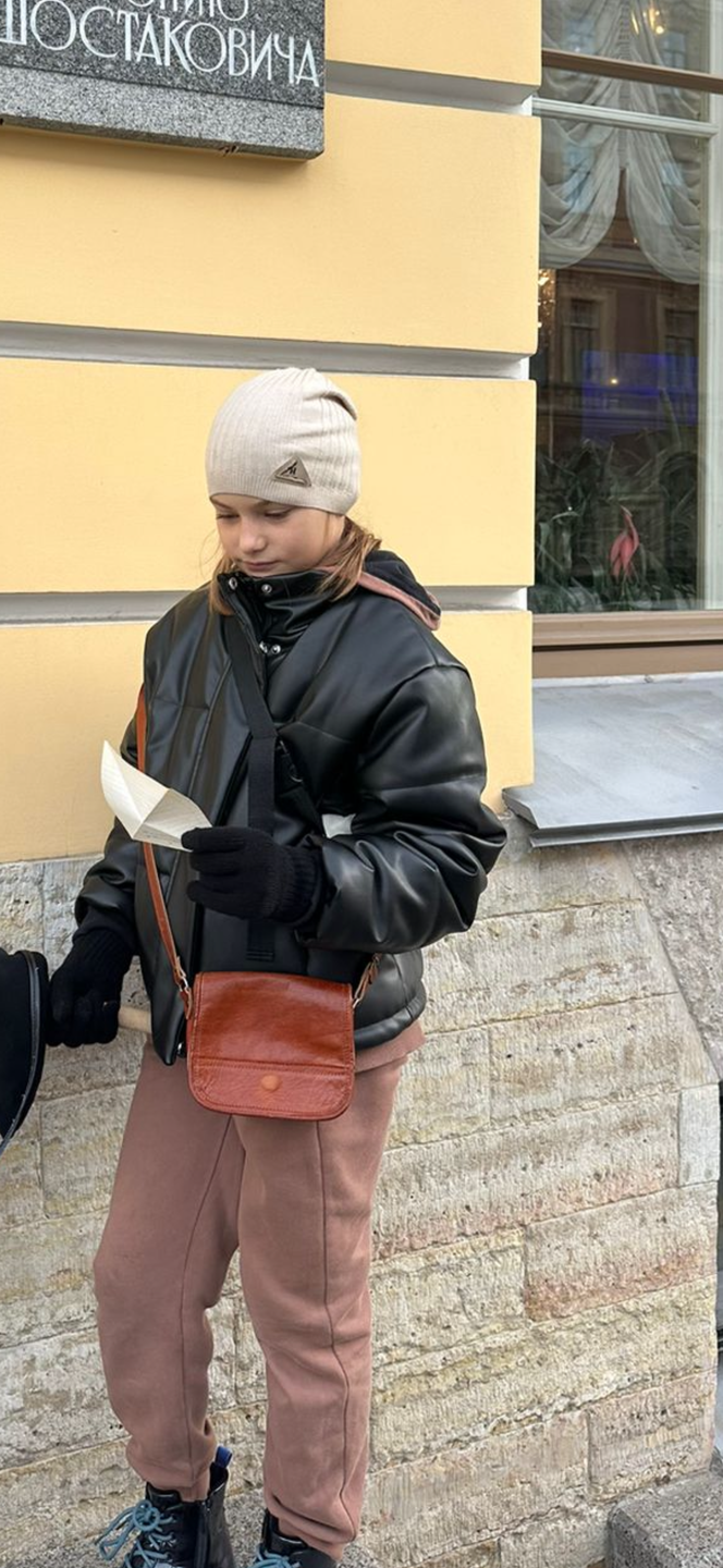 Хотел бы поблагодарить Ольгу за отлично проведенную экскурсию. Информация была подана интересно, доступно. Замечательная идея с