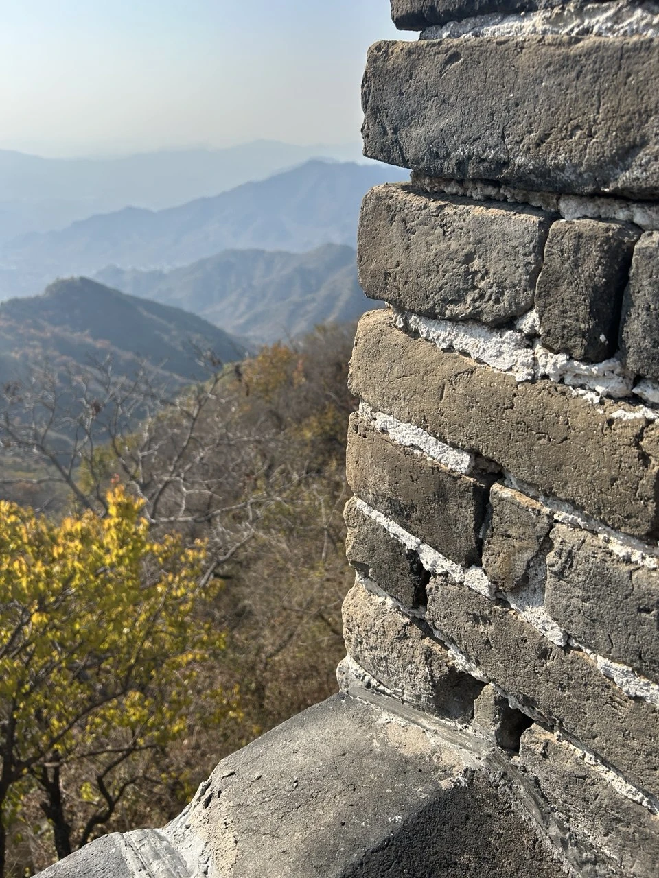 Очень ответственный гид! Надёжный! Отлично знает историю! Подскажет где и что лучше и интереснее. Все договорённости