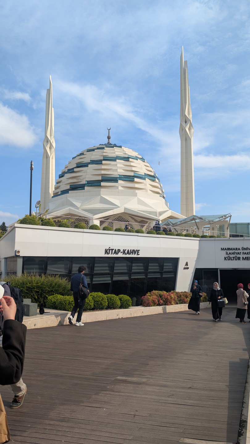 Стамбул: Ускюдар, Кузгунджук и дворец Бейлербей (Inga)