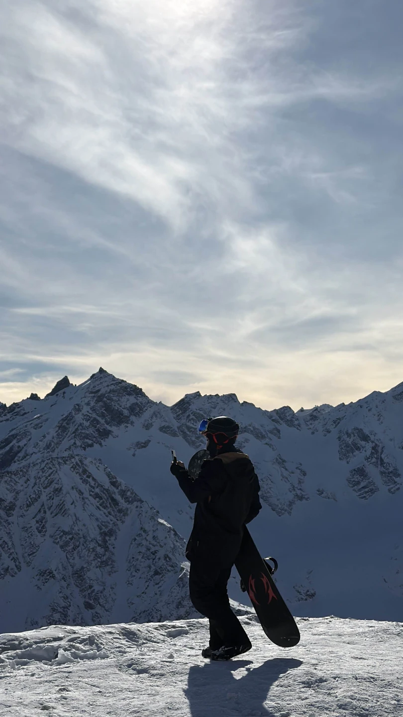 Отличная экскурсия! Приехали и забрали прямо из гостиницы! По времени все было вовремя, без опозданий! Гид
