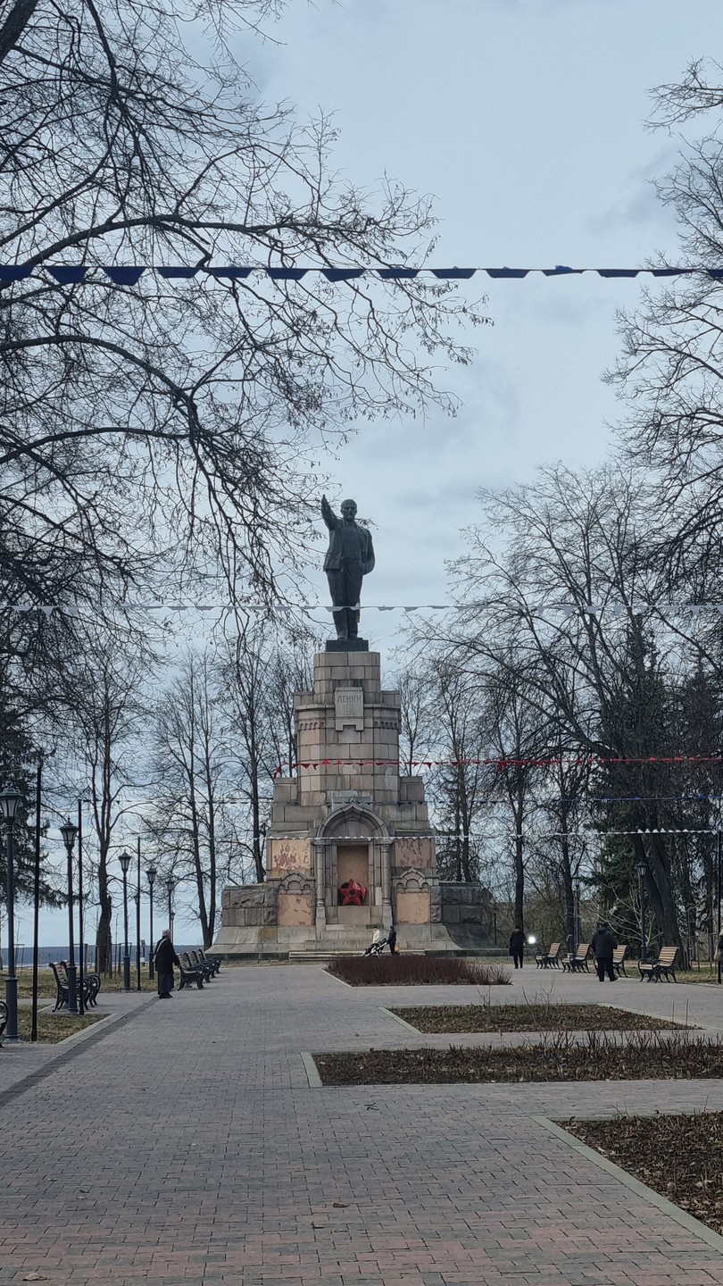 Кострома сквозь столетия (Лосева)