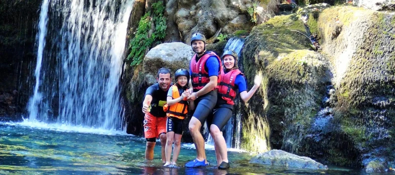 Приключения в каньоне Кёпрюлю: рафтинг по горной реке