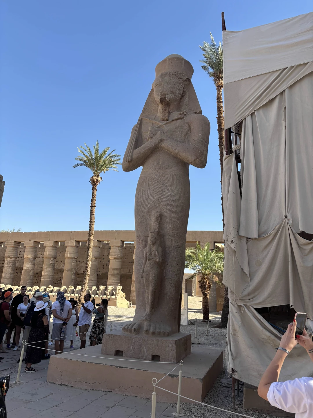 Организовано все отлично. Все четко по времени. В поездке 2 водителя, которые сменяли друг друга. Экскурсовод