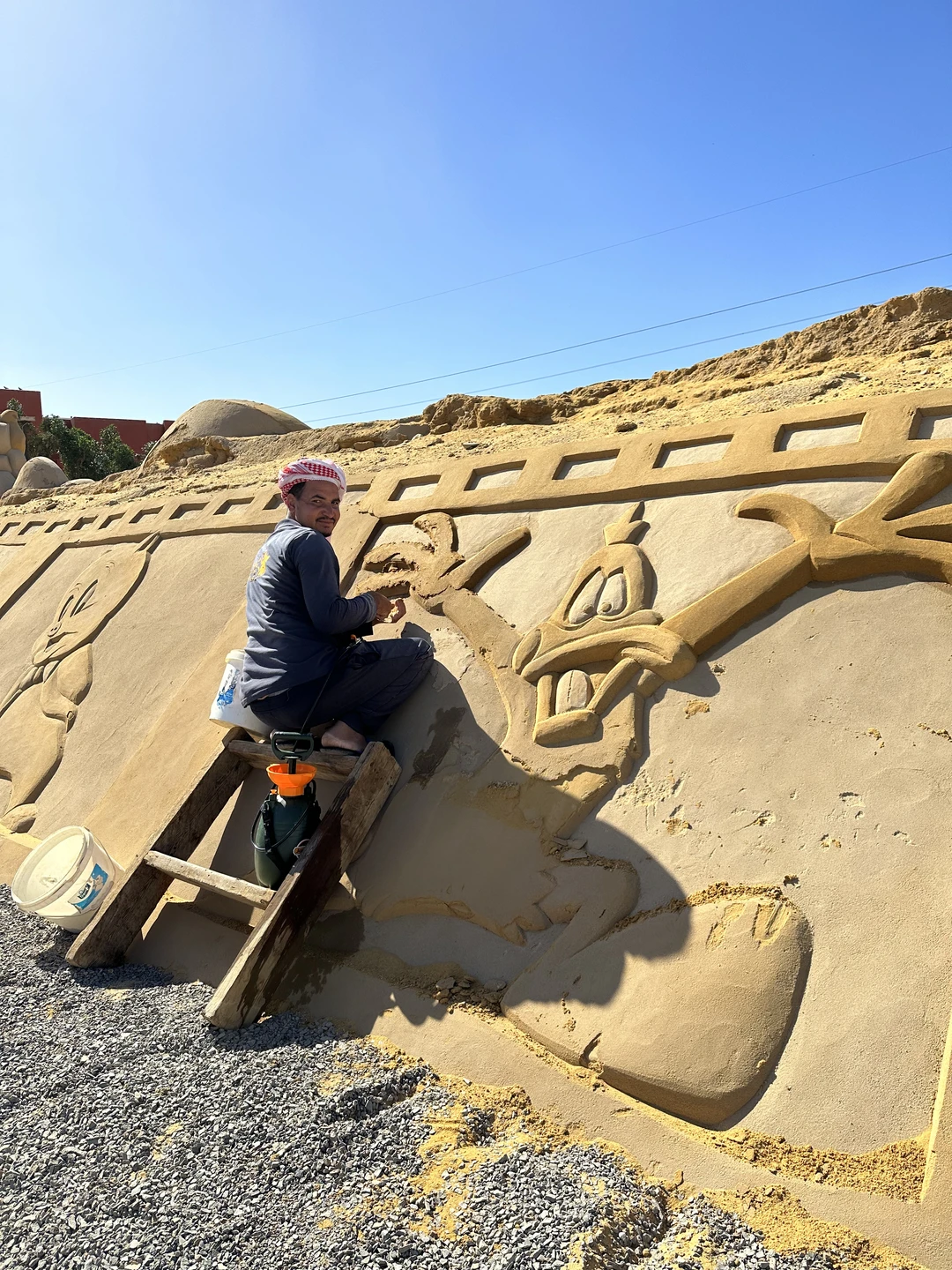 Хорошая экскурсия, очень комфортная, без напряга, что я люблю) Посмотрели фигуры из песка очень красиво, прогулялись