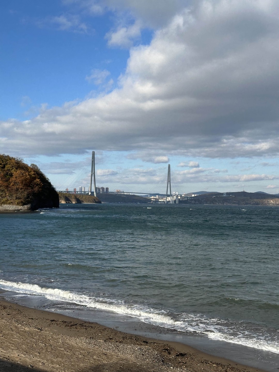 Все восхитительно, Влад очень позитивный, осведомленный, интересный гид. Не пожалел от слово совсем, рекомендую.