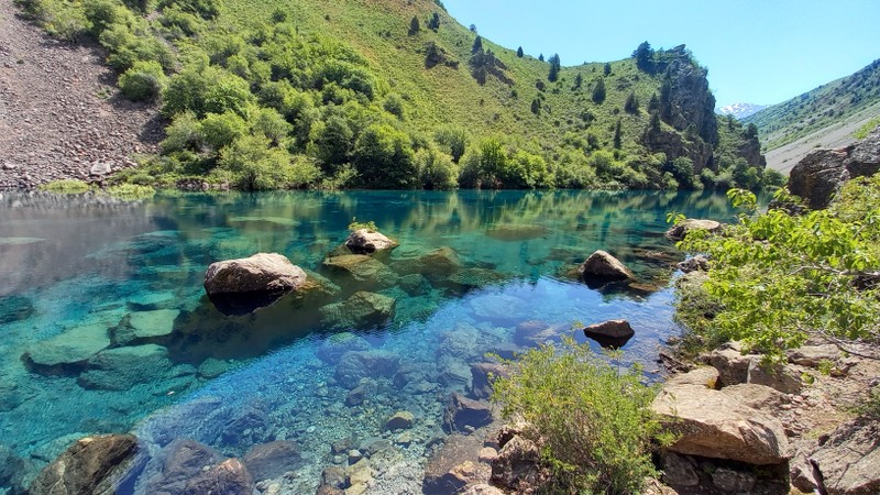 Озёра Урунгач и Чарвакское водохранилище из Ташкента